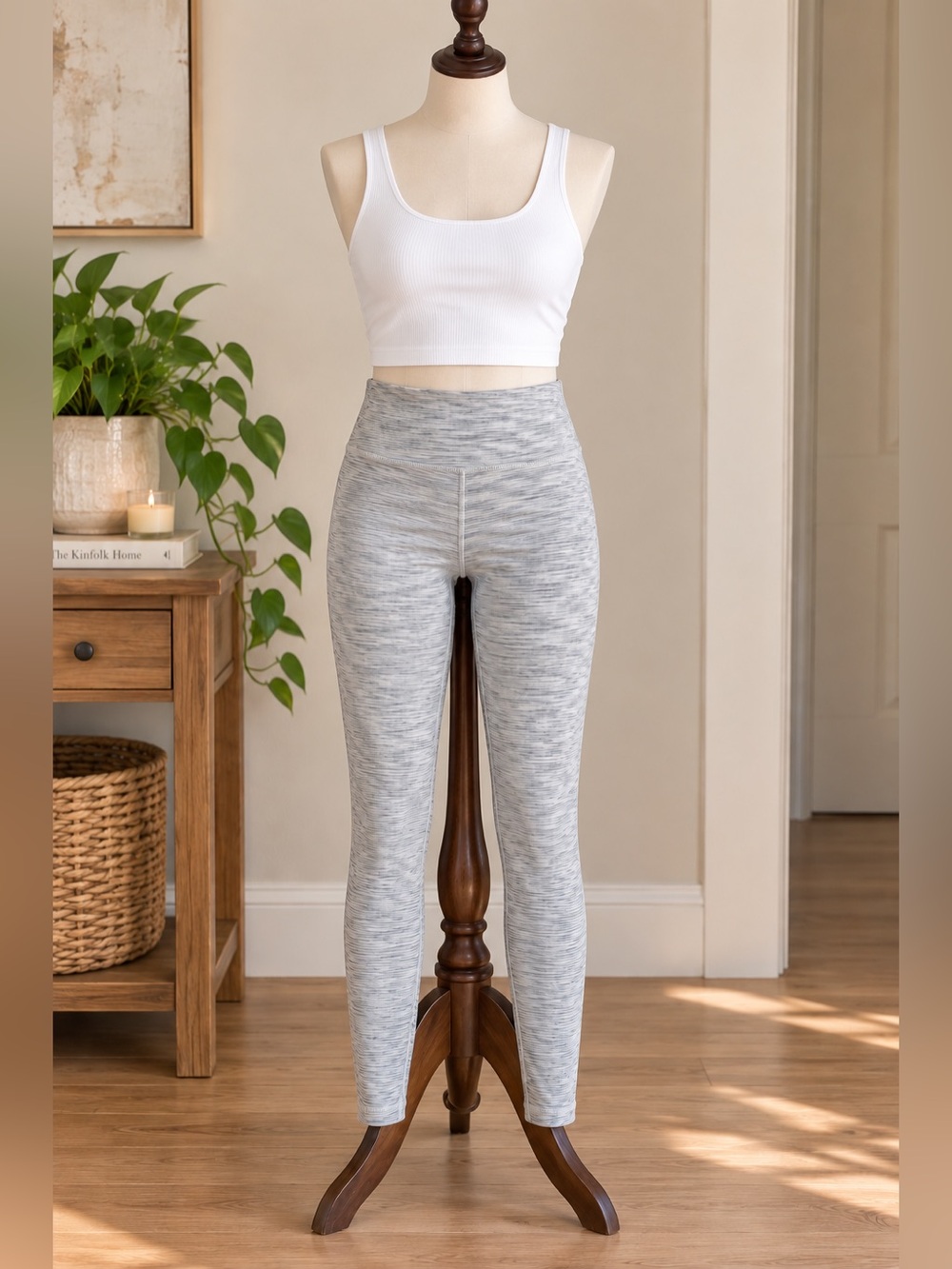 Lululemon Heathered Grey Leggings Est Size 8 Full Length OG Yoga Pilates Athleis